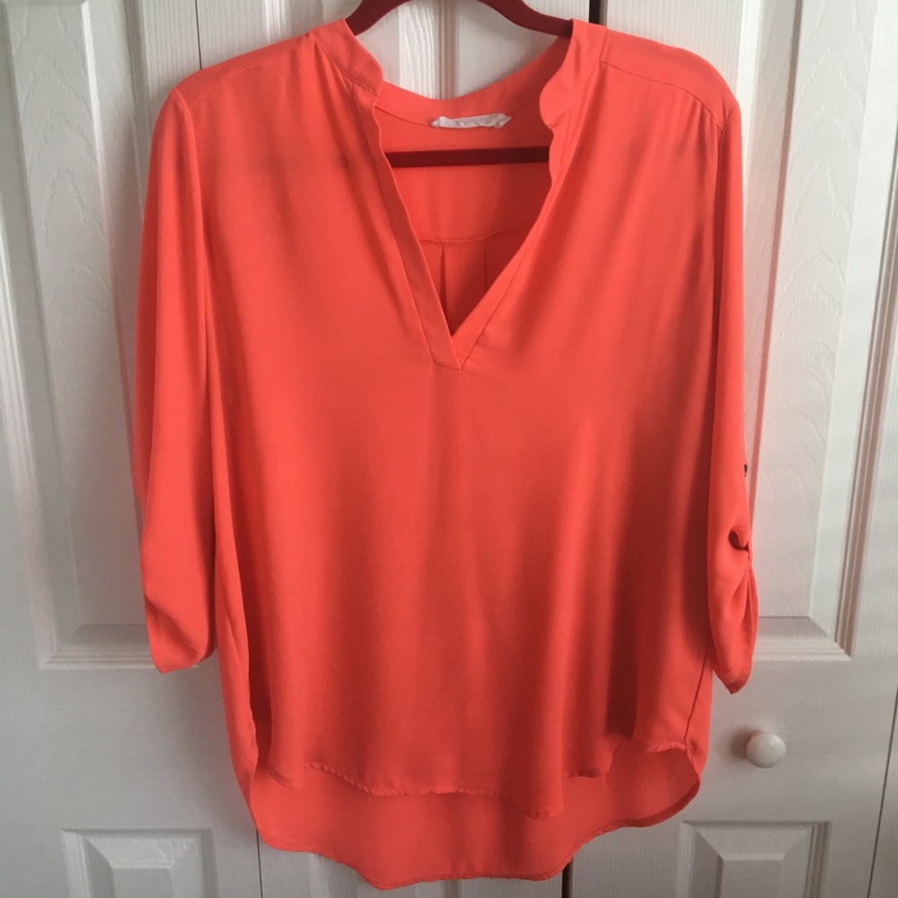 Lush top in coral